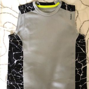 Reebok sleeveless shirt boys M dri-fit